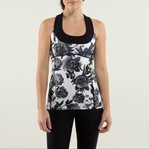 Lululemon Scoop Neck Tank Size 6